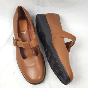 Vintage Life Stride Brown Leather‎ Mary-Jane Shoe
